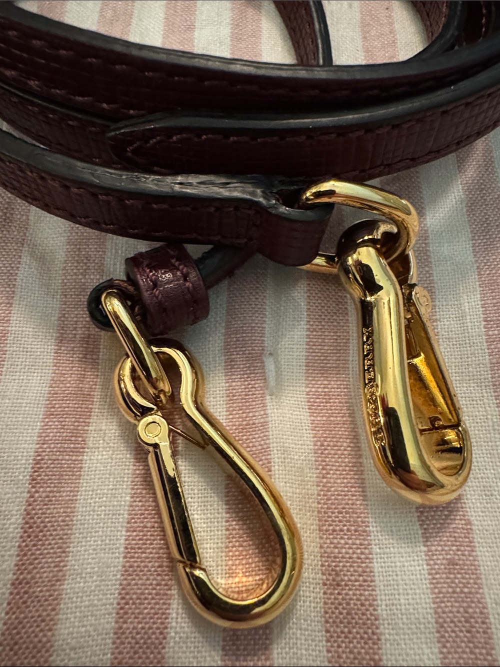 Burberry Small Medley Buckle Bag - Picture 7 of 11